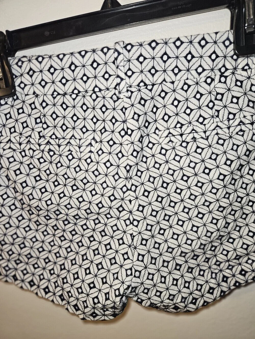 J Crew Womans Shorts Size 6